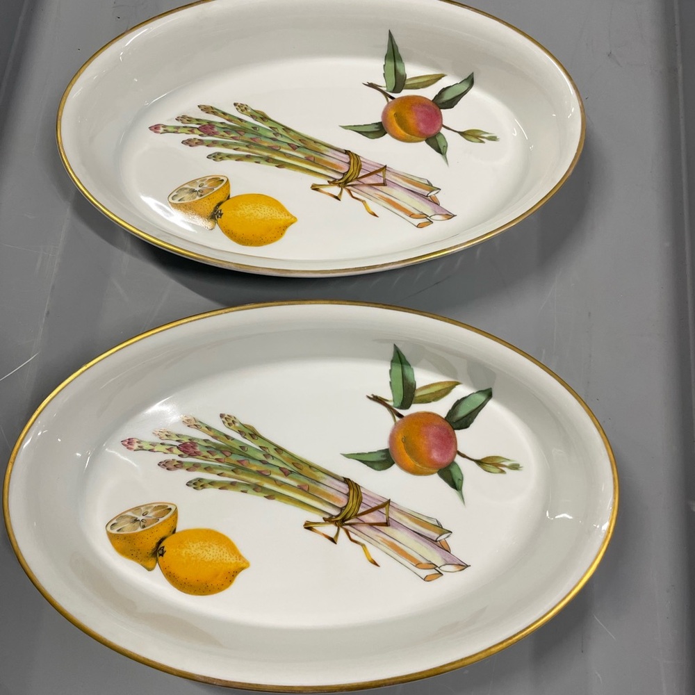 Persian Tea  Service (2) Gold Rimmed Oval Platters and (10) Glass Tea Cups
